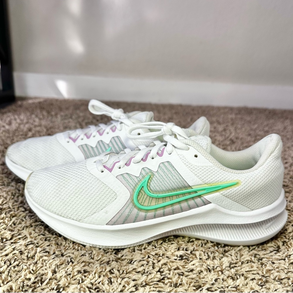 Nike‎ Women's Downshifter 11 White Green Glow Running Shoes Size 9